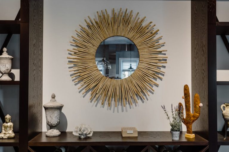 Reflecting Style: Innovative Ways to Enhance Your Home with Mirror Decor – Everyday Guide – Your 